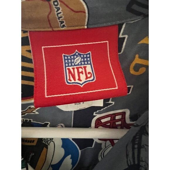 NFL Football SUPER BOWL XXXVIII Texas Men Hawaiian Button Up Shirt Small Pocket - Picture 6 of 7